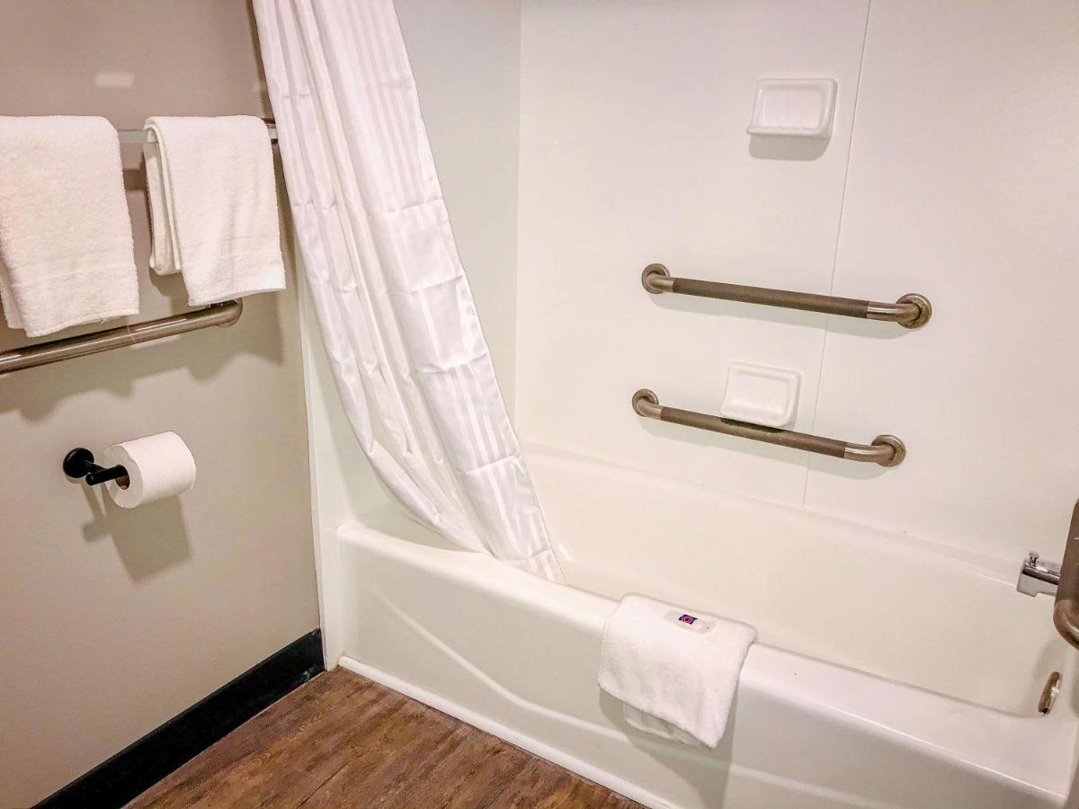 Studio 6 Dublin, Ga Ngoại thất bức ảnh