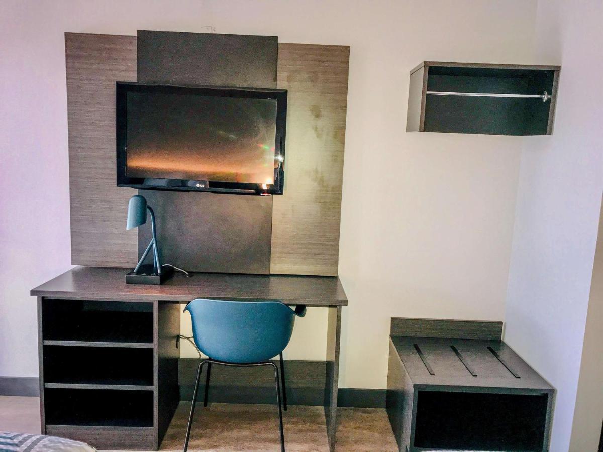 Studio 6 Dublin, Ga Ngoại thất bức ảnh